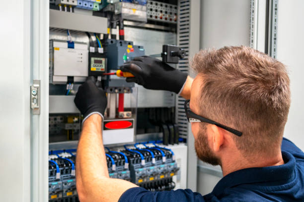 Best Commercial Electrician Services  in De Soto, KS